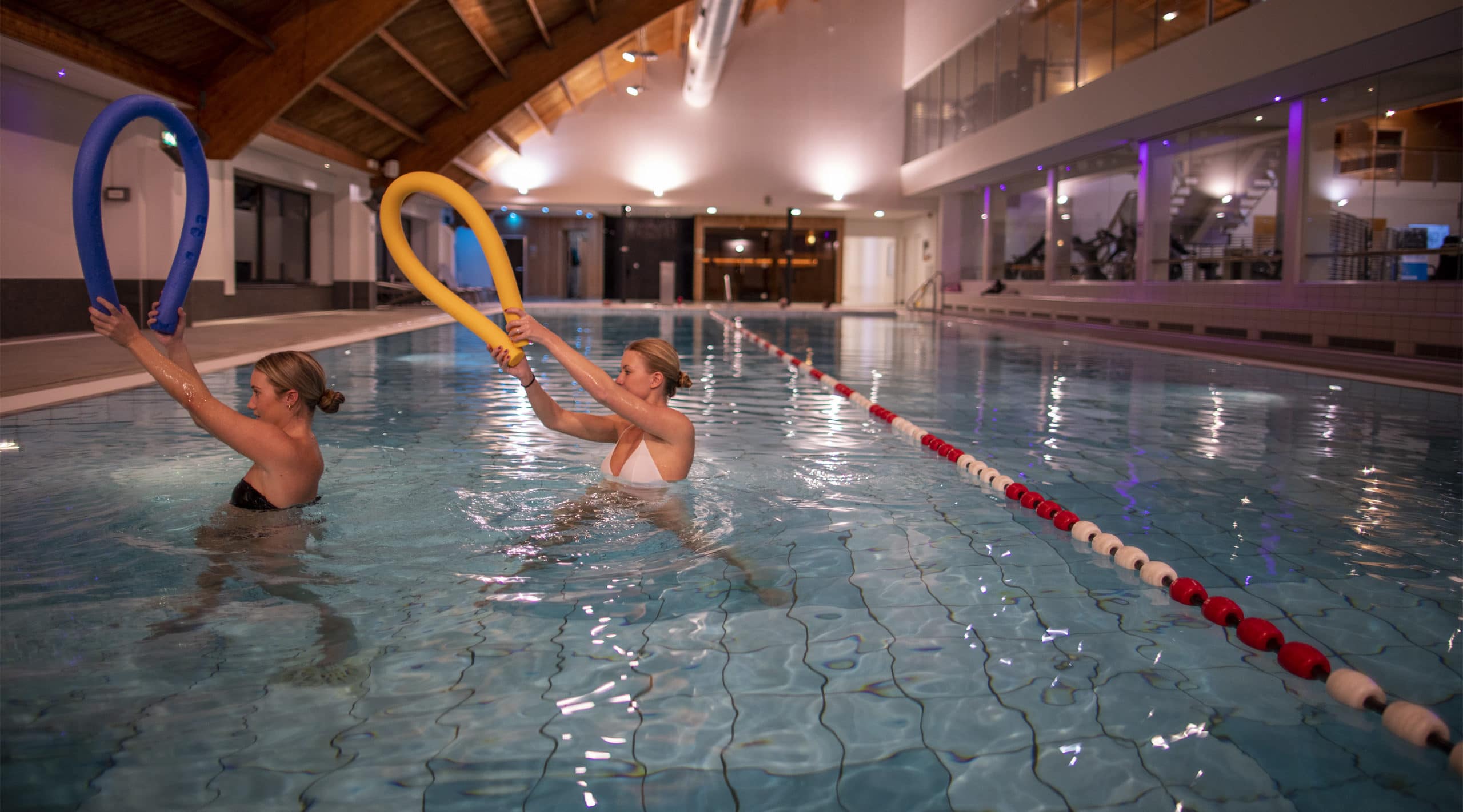 Zwembad-drijvers-zijkant